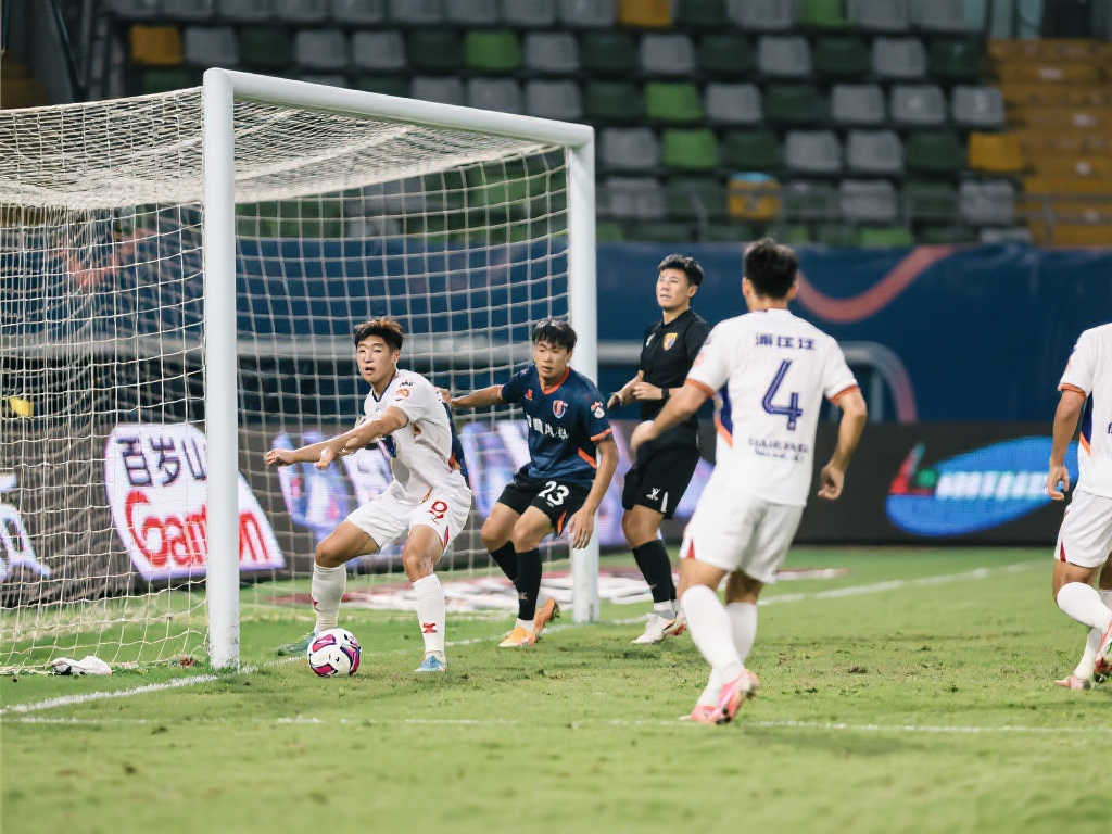 弗兰克与埃弗拉双双建功 浙江4-3惜败万隆无缘晋级 弗兰克与埃弗拉双双建功 浙江4-3惜败万隆无缘晋级